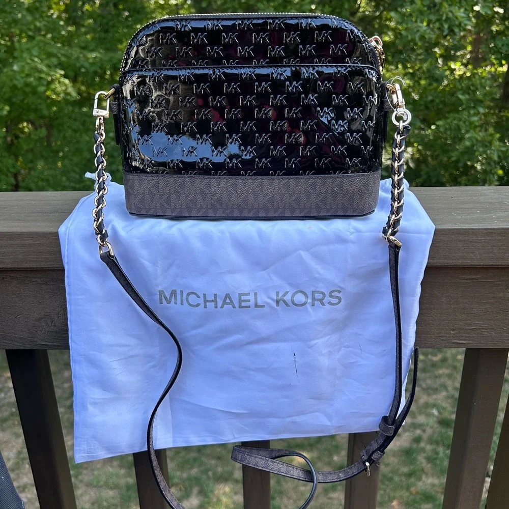 Michael Kors Black with Brown Jet Set Dome crossbody - Picture 2 of 9